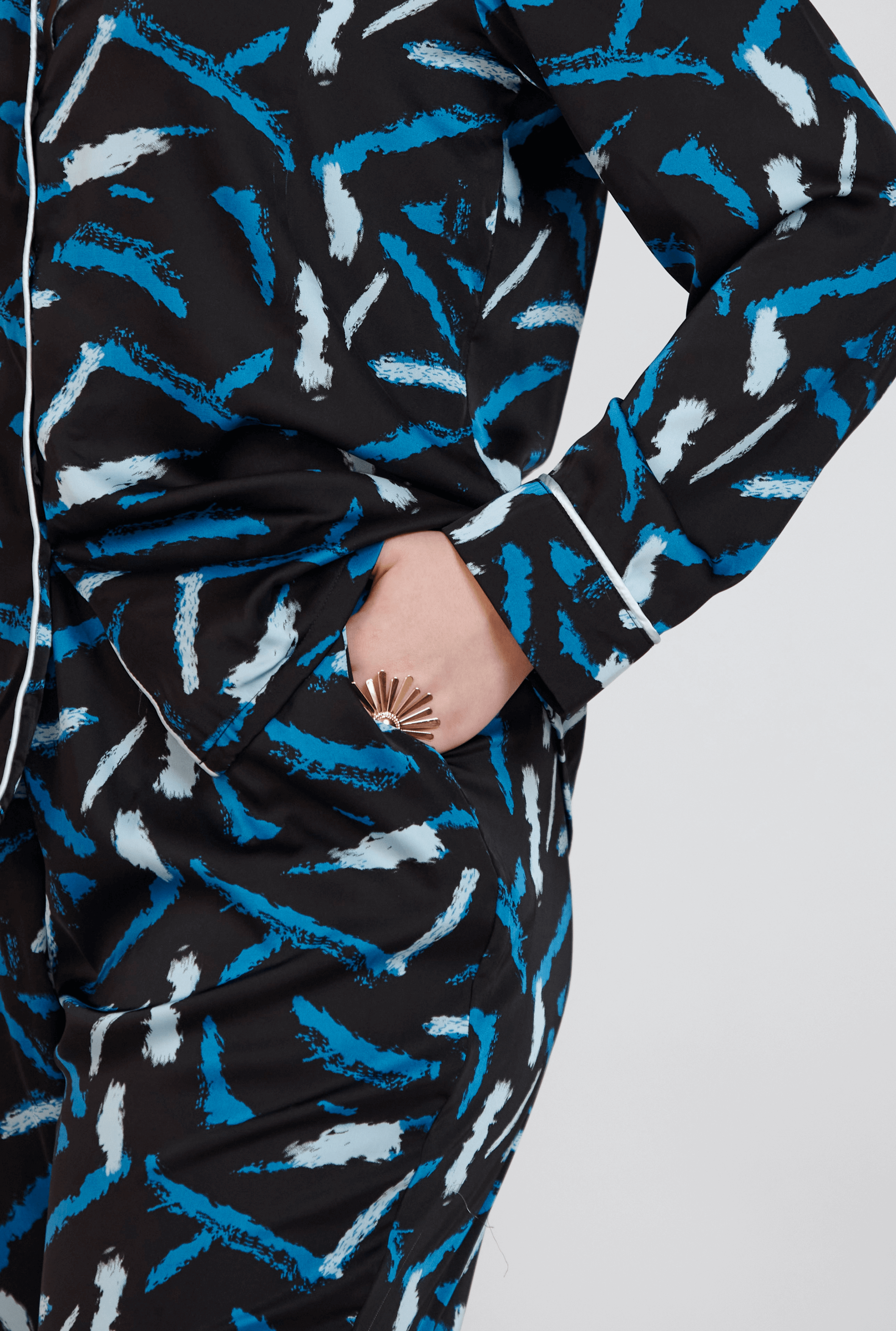 ÌTÙNÚ BLUE ABSTRACT PRINT SATIN PAJAMAS