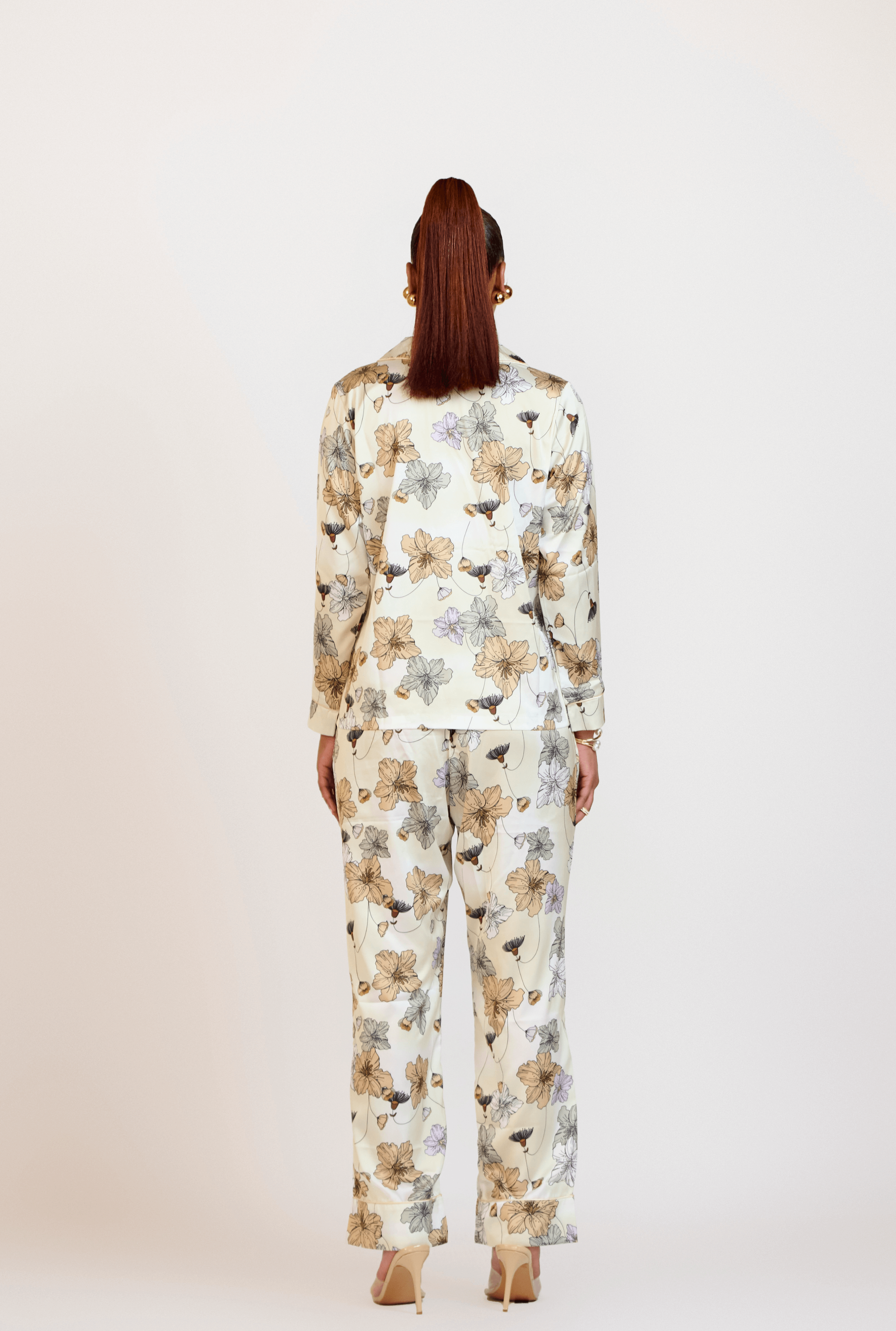 ÌRÚWÉ CREAM FLORAL SATIN PAJAMAS